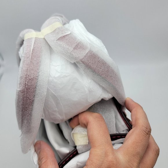 Coach Field Tote 22 in Signature Canvas with Heart Print C8391 Tan Red Apple - Picture 6 of 8